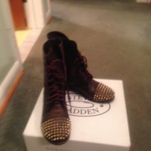 New* Steve Madden Tarnney combat boots size 7 1/2